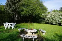 Május 1 Vendégház - Torony Hotels in 
