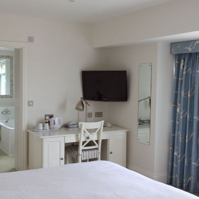 Double or Twin Room with Ocean View Ommaroo Hotel Promo Code