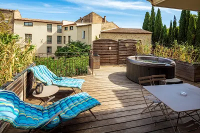 Garrigae Distillerie de Pezenas - Hotellerie & Spa โรงแรมใน