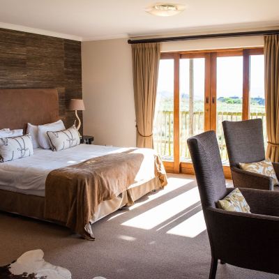 4 Bedroom Lehele Lodge Villa