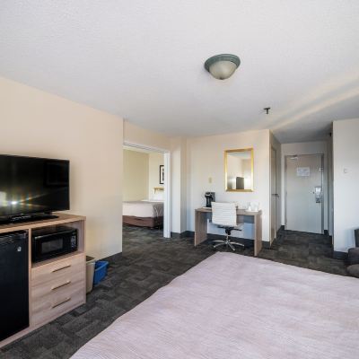 Executive Suite, Multiple Beds Quality Inn Halifax Airport Promo Code