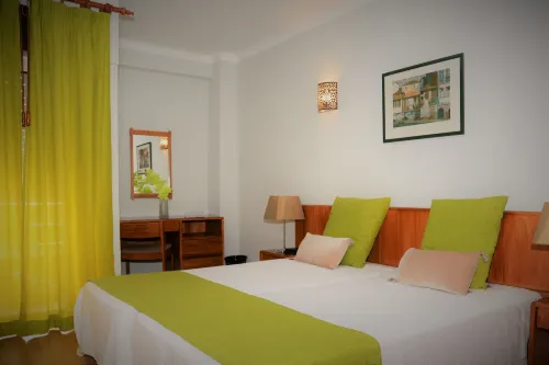 Apartamentos Turisticos Lindomar