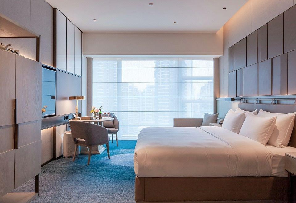 行政城景大床房（观鹭岛城际风光）