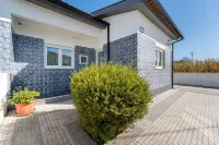 GuestReady - A classic Portuguese-style home Hotels in 