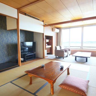 Japanese-Style Suite *Has Indoor Bath 大江戸温泉物語　加賀片山津温泉　ながやま クーポン