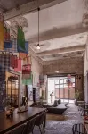 Escentrike Hostal