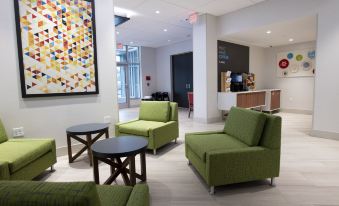 Holiday Inn Express & Suites Jersey City - Holland Tunnel, an IHG Hotel - Housity