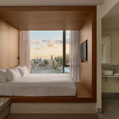 Deluxe Room Warders Hotel Promo Code