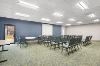 Spark by Hilton Bettendorf Quad Cities