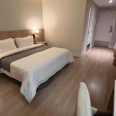 Accessible Deluxe Double Room Vie Hotel Promo Code
