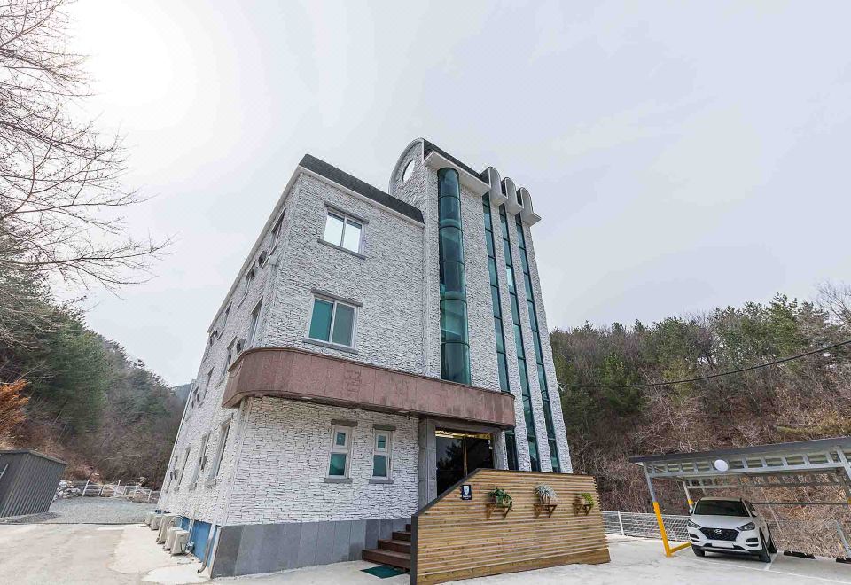 금산 꿈의궁전 침실
