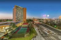 Hotel Fera Anaheim, a DoubleTree by Hilton