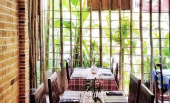 Uncle Sam Villa - Housity