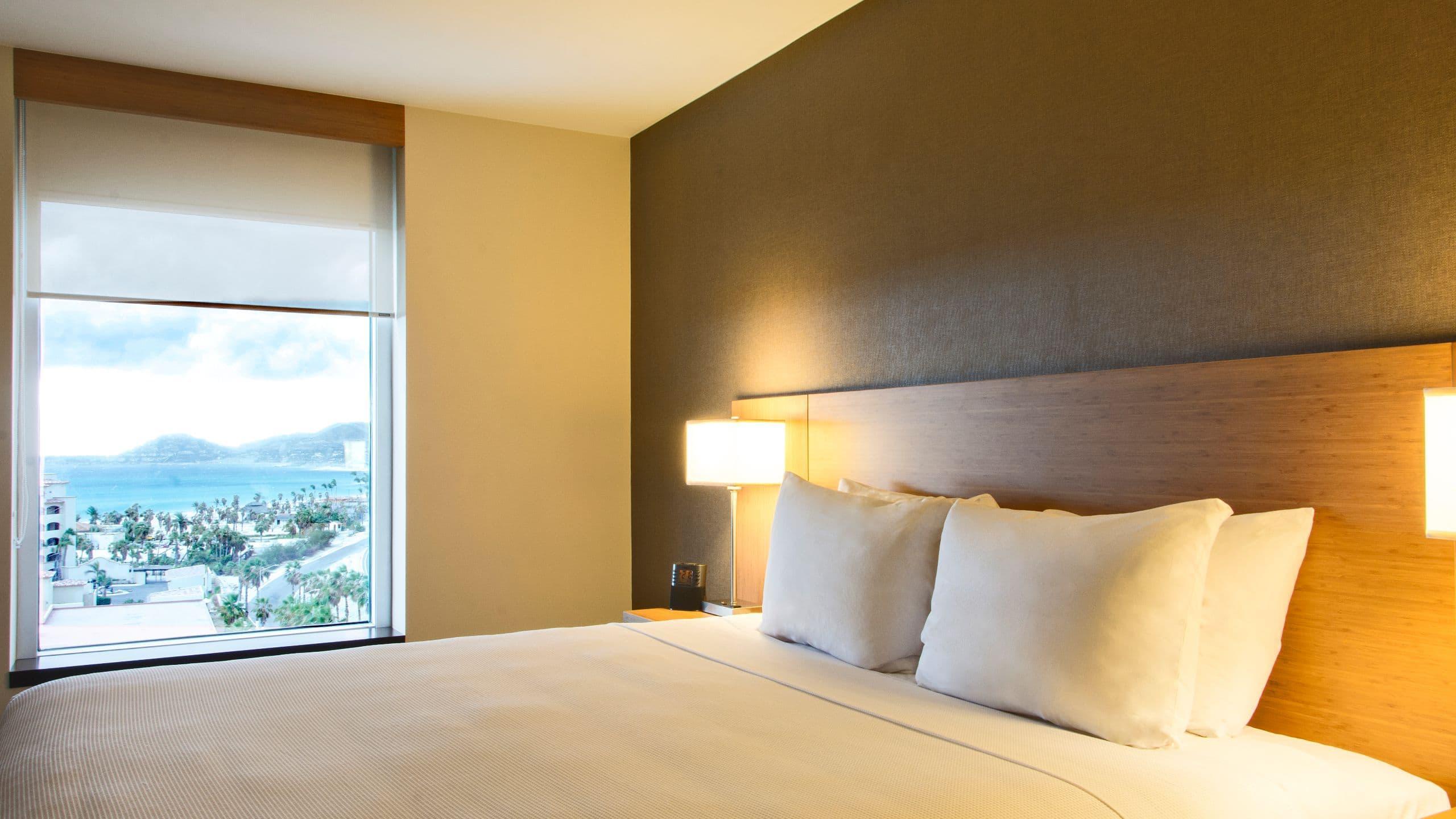 凯悦海景特大床