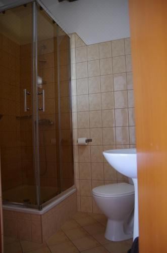 三人间（园景）