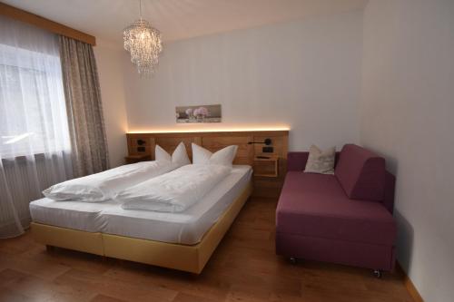 标准三人一室公寓