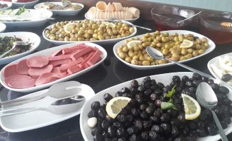 Aren Life Hotel - Housity