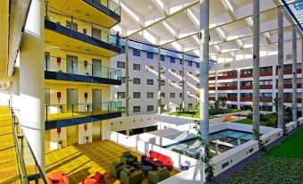 Courtyard by Marriott Prague Airport