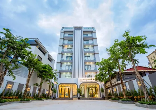 THE SQUARE KAMPOT HOTEL