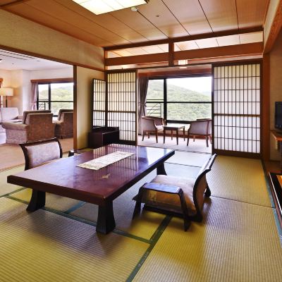 Main Building High Floor Deluxe, Japanese-Western Mixed with Bath, Mountain View