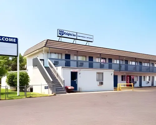 SilverStone Inn North Spokane فنادق في سبوكان