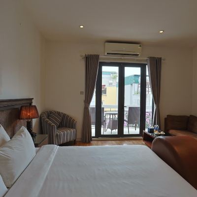 Deluxe Room with Balcony