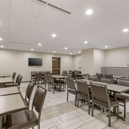 Best Western Plus Waterloo & Cedar Falls