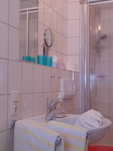 一室公寓-带朝南阳台-2