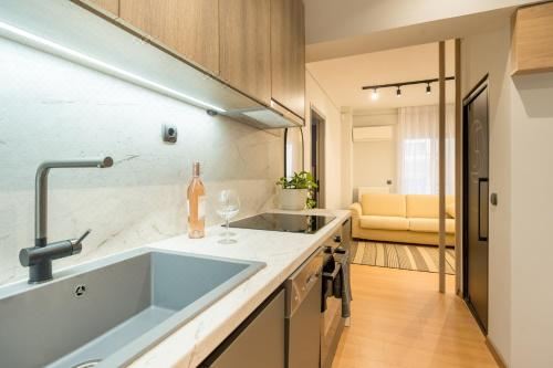 Urban Suites- Helexpo One-Bedroom Suite