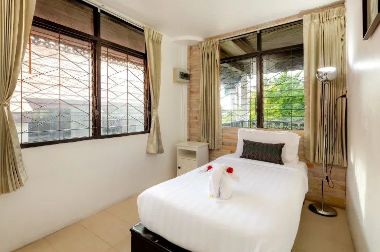 แบมบูพูลวิลลา