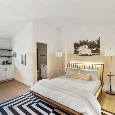 One-Bedroom Apartment The Aloha Promo Code