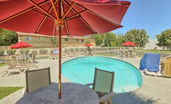 Motel 6-Fresno, CA - Blackstone North - Housity