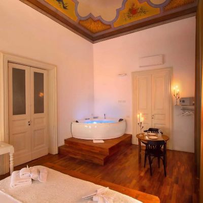 Comfort Suite Naca Suite Promo Code