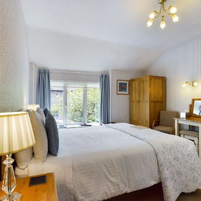 Economy King Room with Shower Crow How Country Guest House Promo Code