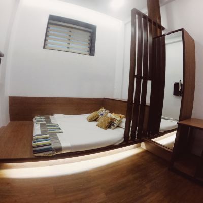 Superior AC Double Room with Common Showers Carlton Hotel Promo Code