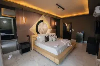 Lovera Hotel Отели в г. 