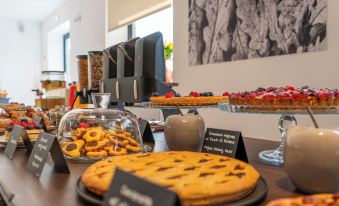 Hub Hotel - Housity