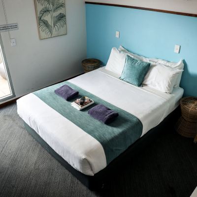Deluxe Double Room Base Backpackers St Kilda Promo Code
