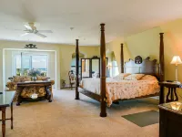 Payne's Harbor View Inn Hotels in Block Island