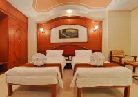Hotel Gnanam