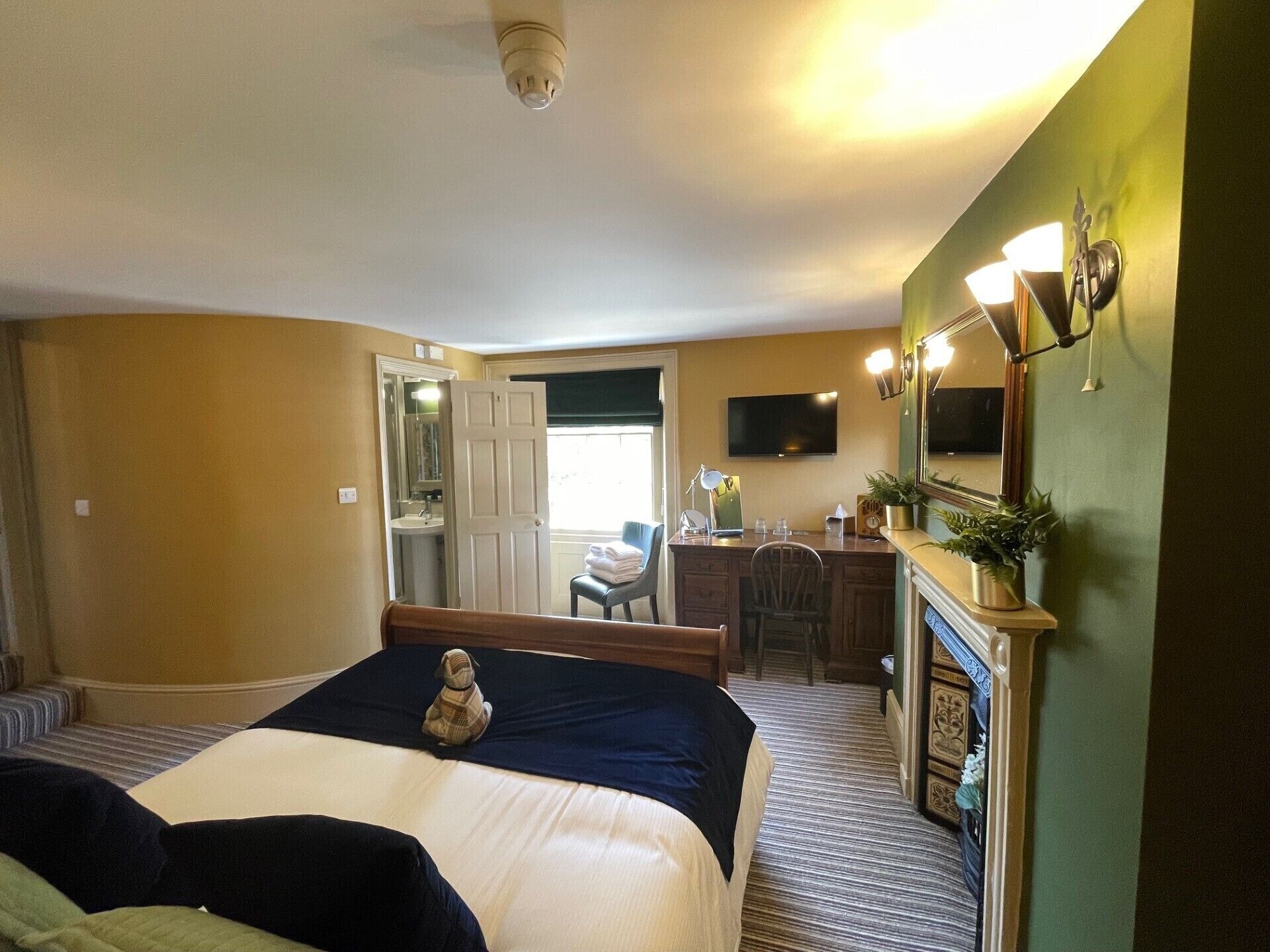 舒适双人客房 - 带连接浴室