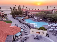 Zachari Dunes on Mandalay Beach, Curio Collection by Hilton Hotels in Oxnard