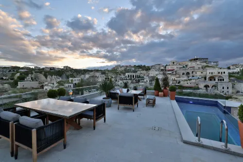 Elika Cave Suites