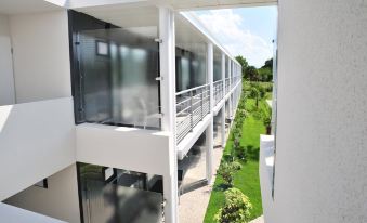Hotel Eden Park Pau Est, avec Piscine - Housity
