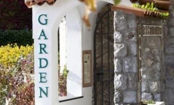 Garden Hotel