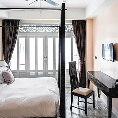 豪華雙人床 - 帶陽台 - 享有游泳池的景緻 芭達雅努薩巴飯店優惠