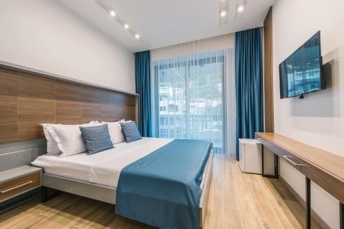 侧面海景豪华双人房