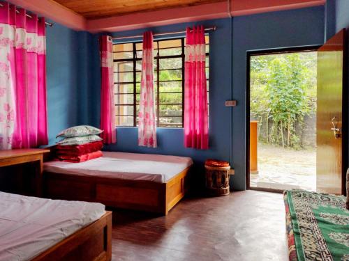 双人房（带独立浴室）