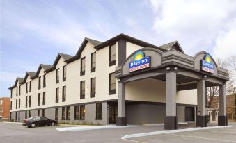 Days Inn by Wyndham Toronto East Lakeview