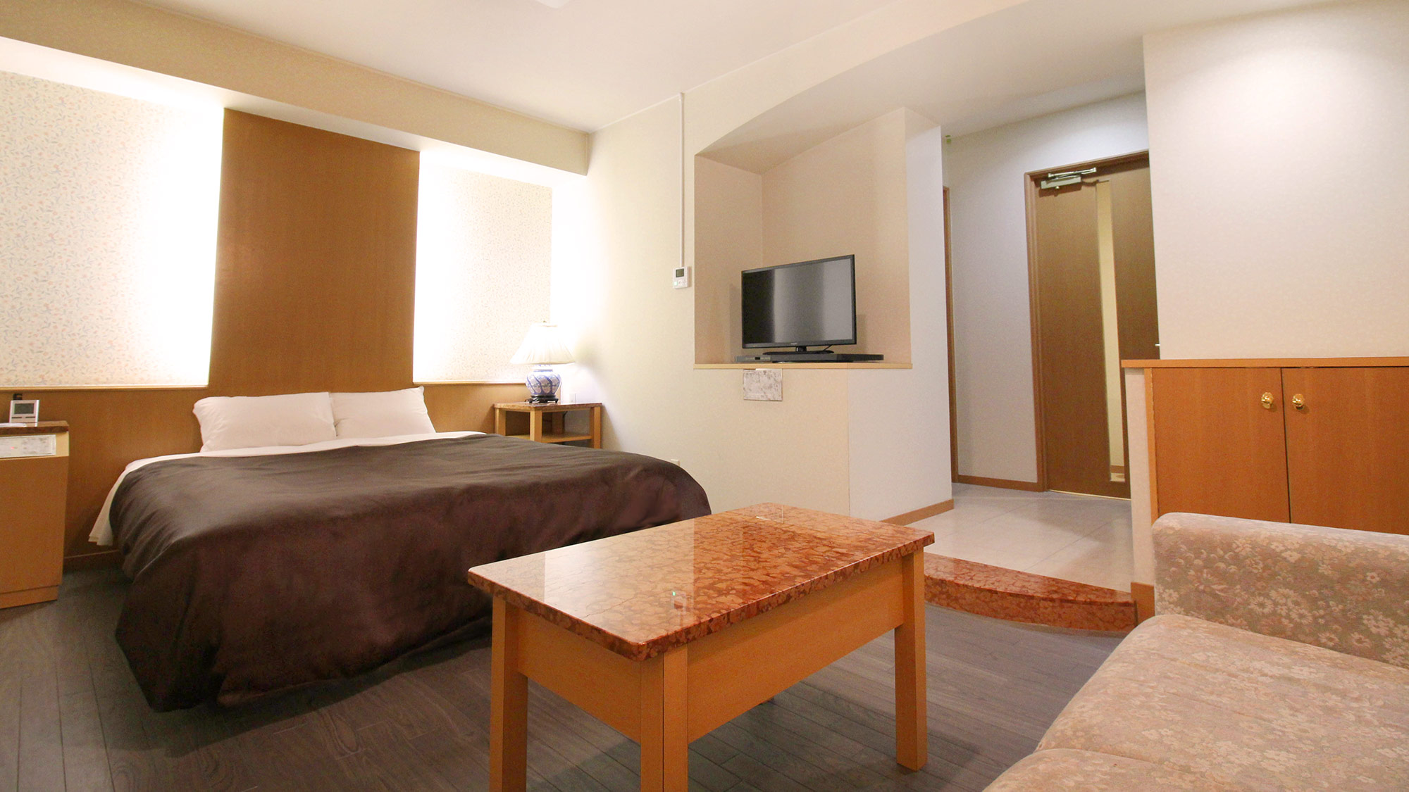 标准单人房，无烟（双人房、双床房或三人房的单人入住）